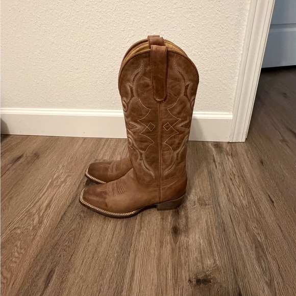 Idyllwind Brown Heeled Boots - Picture 4 of 4